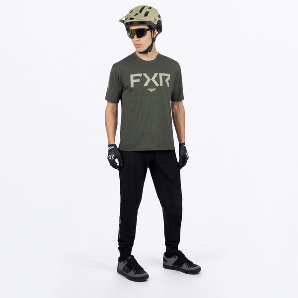 Helium-MTB-Pant_M_Black_222179-_1000_Fullbody