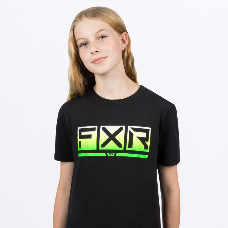 PodiumPrem_TShirt_Y_BlackGlowstick_241535-_1071_side