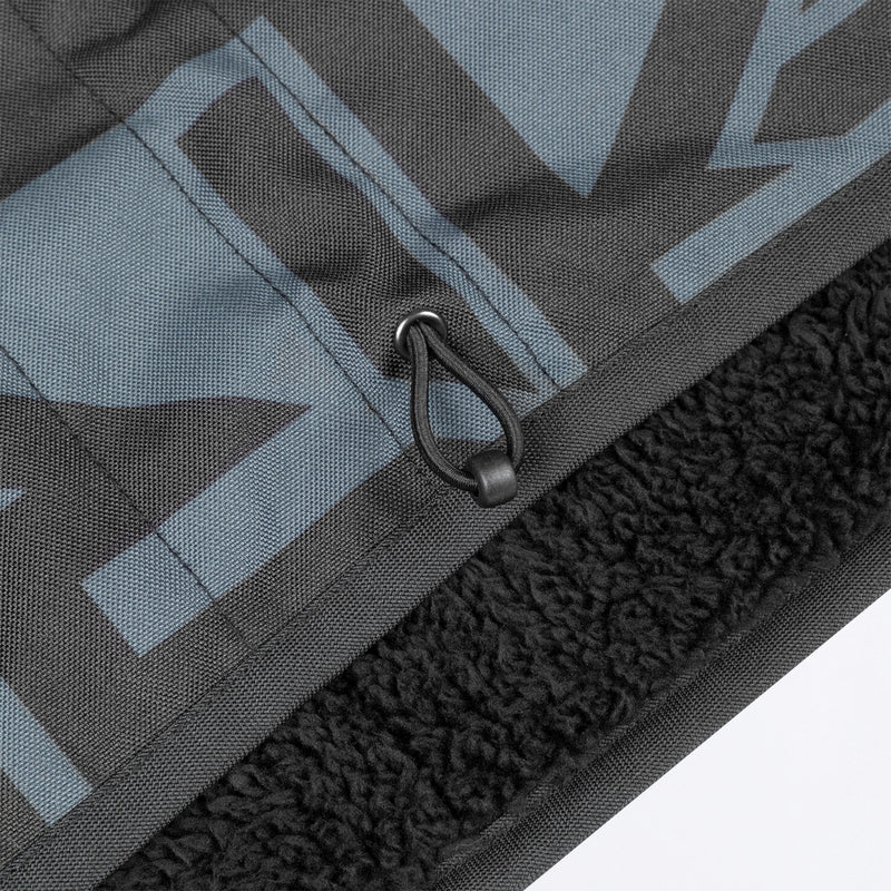 ExcursionOutdoor_Blanket_Black_241618-_1000_Detail3